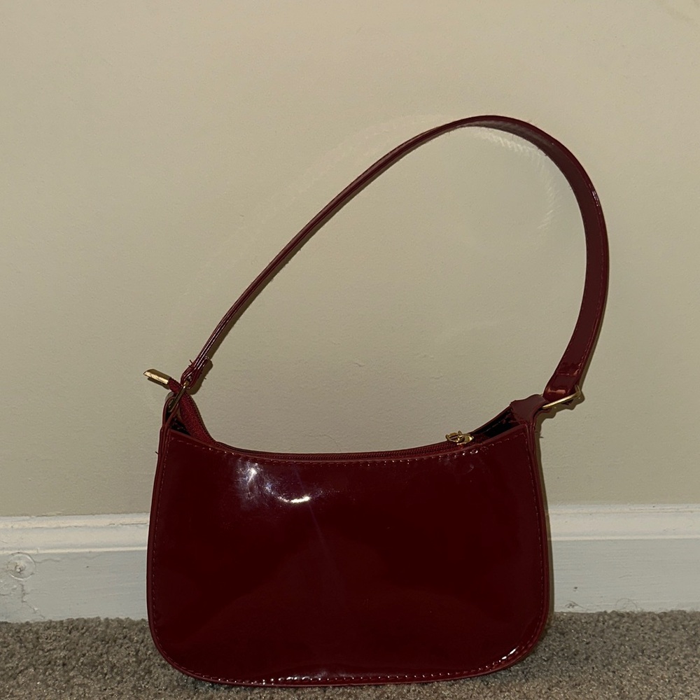 Elegant Burgundy Shoulder Bag